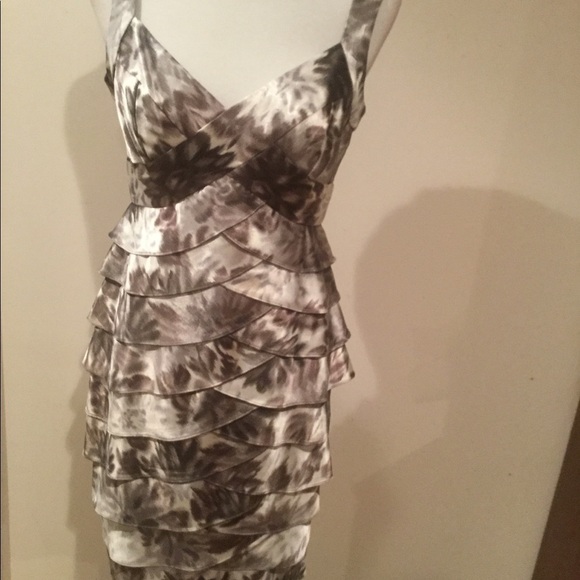 LONDON Times Petite Satin-look Tiered Party  Dress - Picture 1 of 7